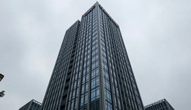 电商运营中两种商户运营条件的比较与取舍